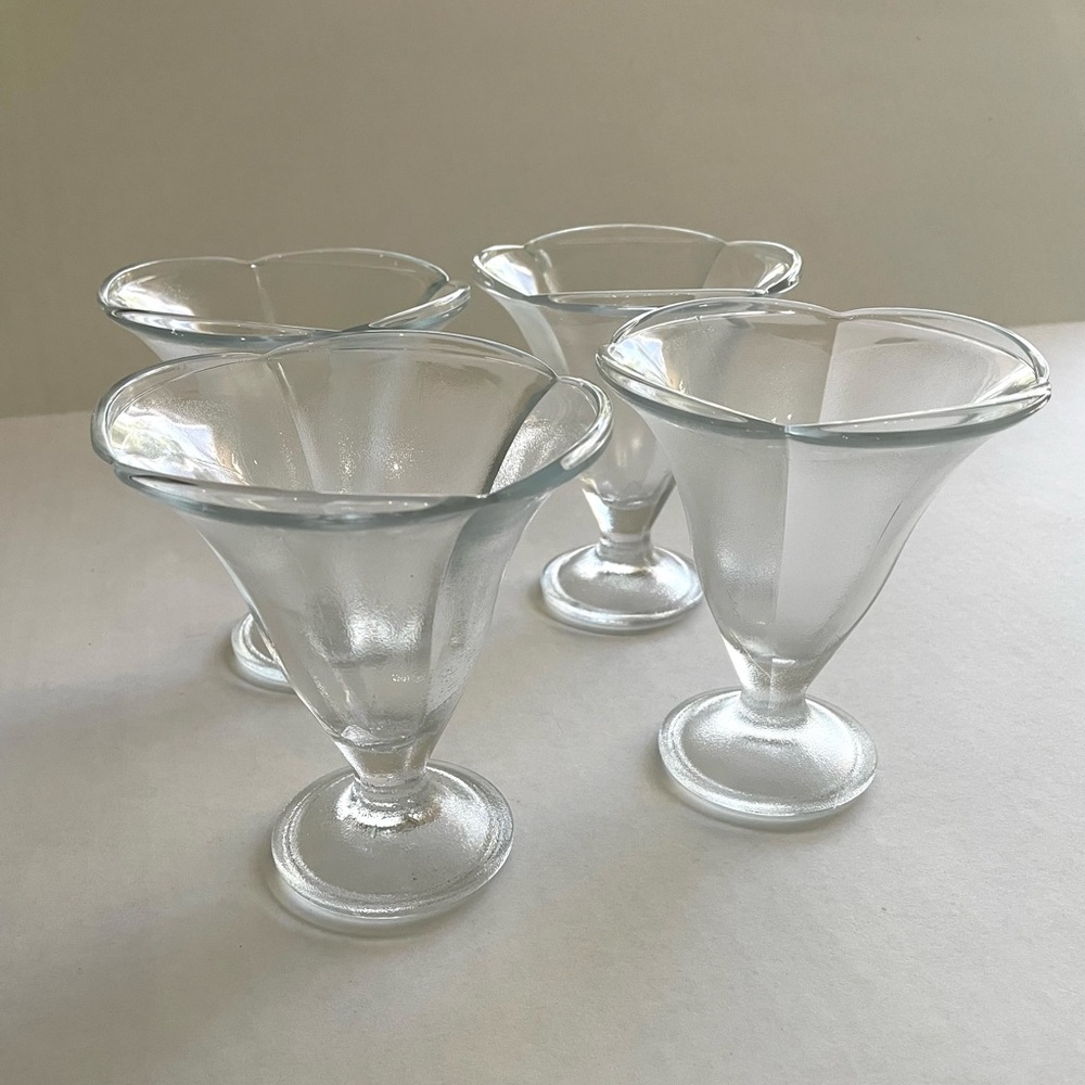 Vintage tulip ice cream sundae glasses, set of 4 retro 50s style mid century
